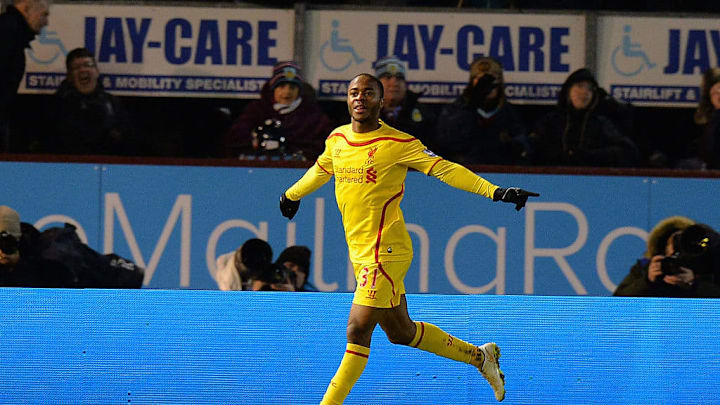 Sterling celebra un gol con el Liverpool