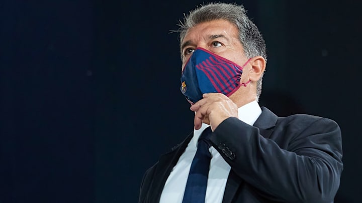 Presidente Joan Laporta aguarda parecer de dirigentes Presidente Joan Laporta aguarda parecer de dirigentes