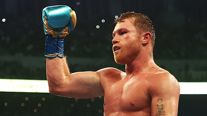 "Canelo" Álvarez se llevó una suma de más de 30 millones de dólares por vencer a Saunders