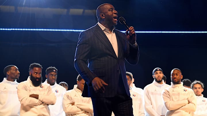 Magic Johnson buscará contribuir a mover la economía de su país