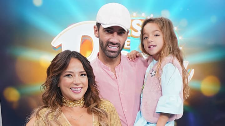 Adamari López, Toni Costa y la pequeña Alaïa Adamari López, Toni Costa y la pequeña Alaïa