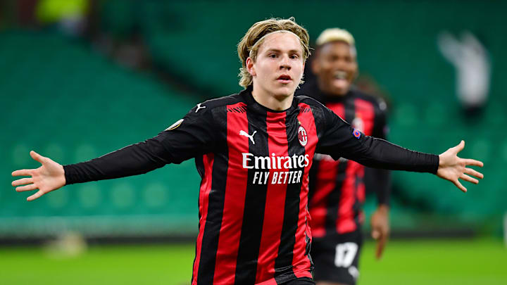 Jens Petter Hauge, Milan Jens Petter Hauge, Milan