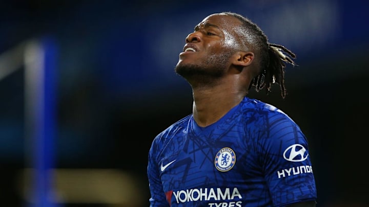 Michy Batshuayi devra faire face à une grande concurrence à Chelsea, la saison prochaine.