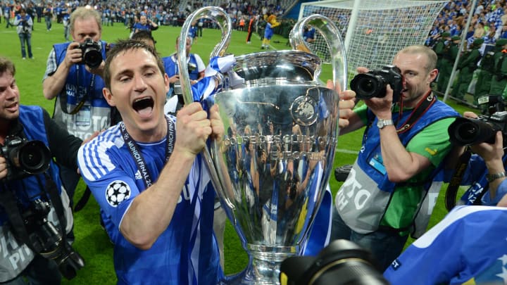 Acht Jahre nach dem Champions-League-Triumph kehrt Frank Lampard in die Allianz Arena zurück - diesmal als Trainer der Blues