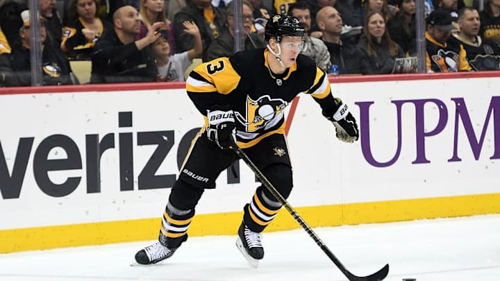 Chicago Blackhawks v Pittsburgh Penguins
