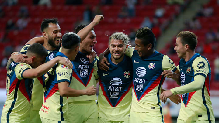 Henry Martín - Soccer Forward