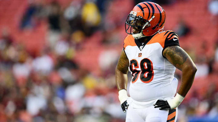 Bobby Hart is an abysmal offensive tackle.