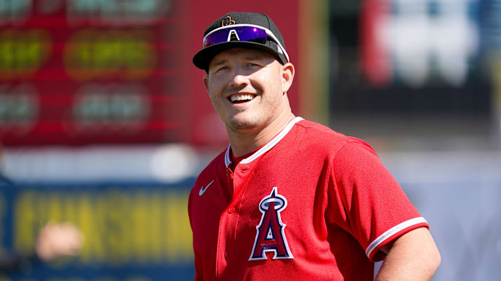 Mike Trout anunció la fecha del nacimiento de su hijo en las redes