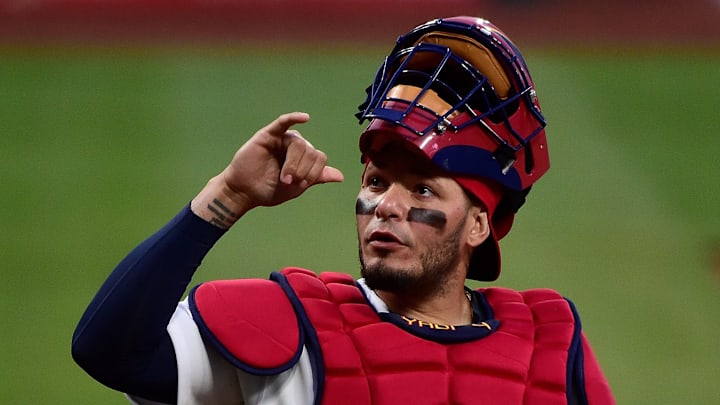 Yadier Molina se lesionó en el juego del viernes 