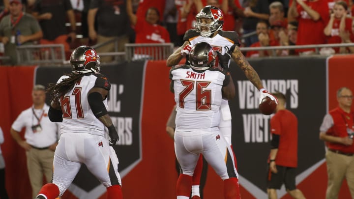 Tampa Bay Buccaneers LT Donovan Smith isn't worth his high price.
