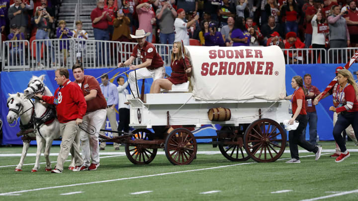 This Oklahoma Sooners college football flag design concept looks great. This Oklahoma Sooners college football flag design concept looks great.