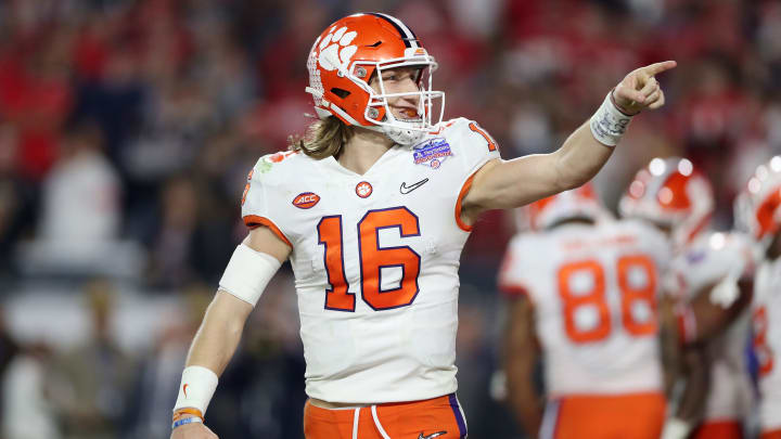 Trevor Lawrence And Sam Ehlinger Joining Forces To Raise Money For Covid 19 Relief Is Exactly What We Need - how to get 1m money in greenville roblox