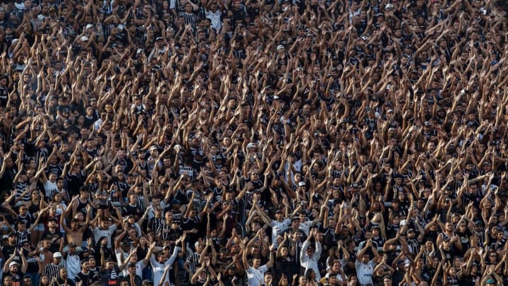 O Corinthians tem uma torcida gigante e precisa dela. 