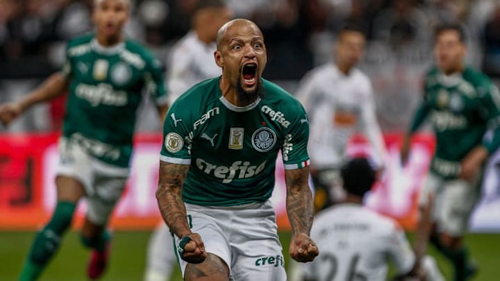 A 'disputa' vai ser para quem passa pela zaga de quem...