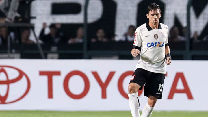 Corinthians v San Jose - Copa Bridgestone Libertadores 2013