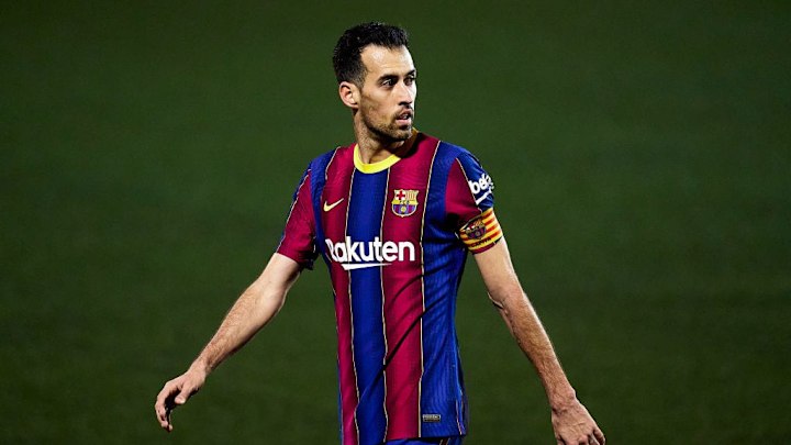 Busquets sigue por delante de Pjanic para Koeman