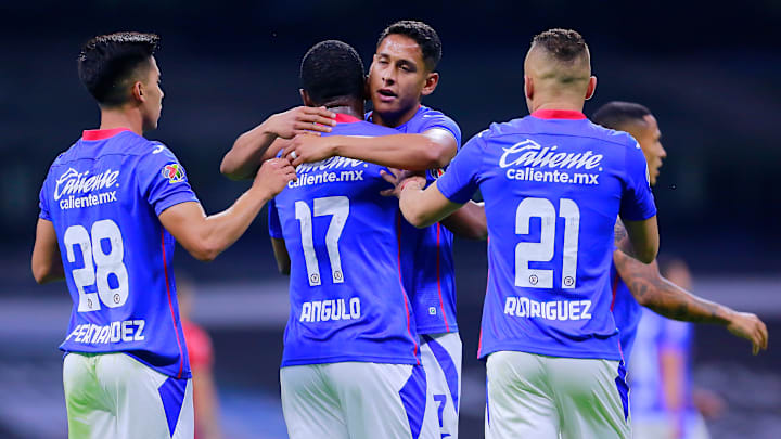 Jugadores de Cruz Azul celebran un gol. Jugadores de Cruz Azul celebran un gol.