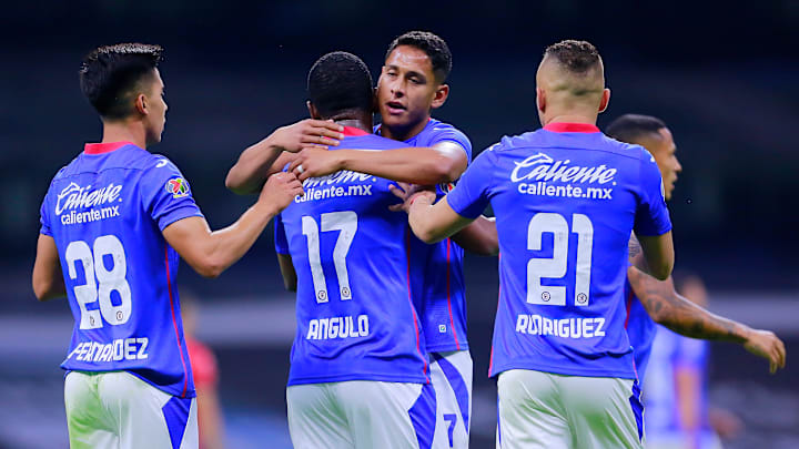 Jugadores de Cruz Azul celebran un gol. Jugadores de Cruz Azul celebran un gol.