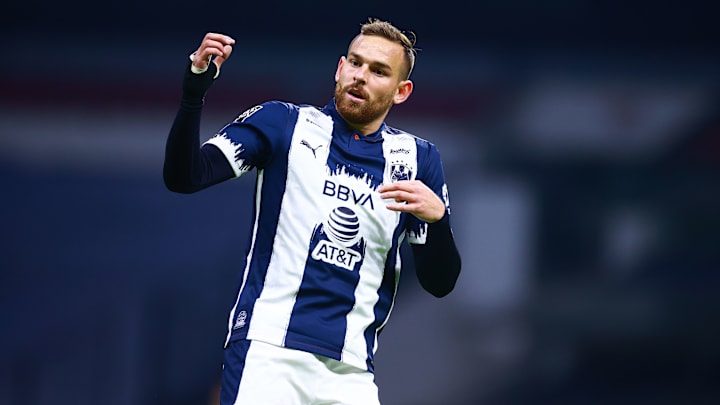 Vincent Janssen metió uno de los tres goles en el partido de ida vs Atlético Pantoja Vincent Janssen metió uno de los tres goles en el partido de ida vs Atlético Pantoja