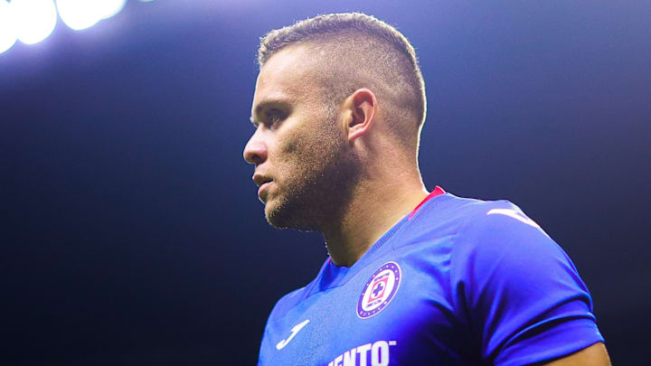 Jonathan Rodríguez está en el ojo del huracán, pues supuestamente habría estado en una fiesta un día antes al duelo entre Cruz Azul y Puebla. Jonathan Rodríguez está en el ojo del huracán, pues supuestamente habría estado en una fiesta un día antes al duelo entre Cruz Azul y Puebla.