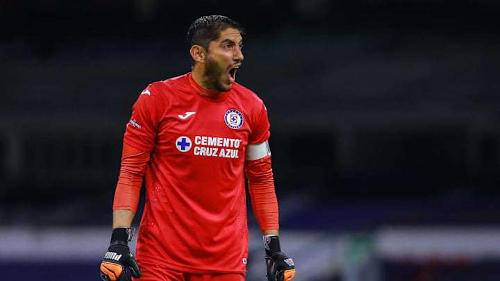 El arquero y capitán de Cruz Azul seguiría siendo titular indiscutible