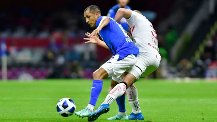 Victor Yoshimar Yotun, Jorge Torres - Soccer Player