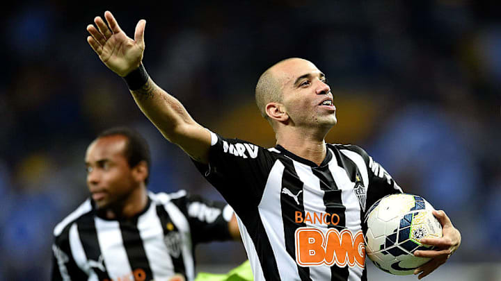 Cruzeiro v Atletico MG - Copa do Brasil 2014 Final