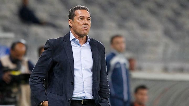 Cruzeiro v Flamengo - Brasileirao Series A 2015