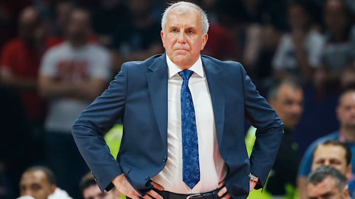 Zeljko Obradovic öfkeli. Zeljko Obradovic öfkeli.