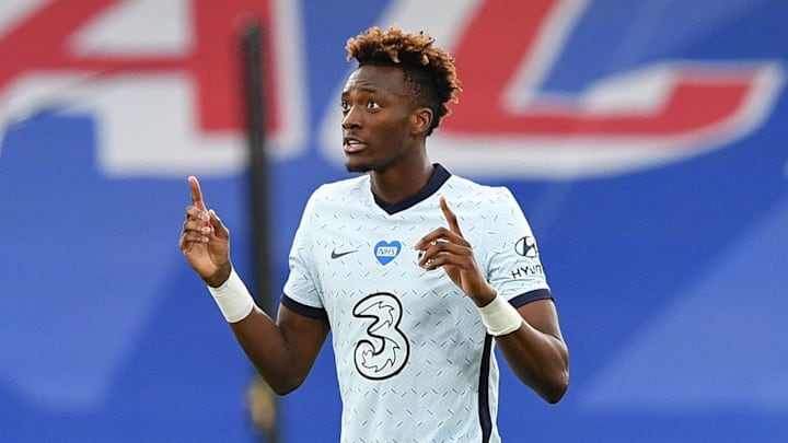 Tammy Abraham mencetak gol ketiga Chelsea saat melawan Crystal Palace Tammy Abraham mencetak gol ketiga Chelsea saat melawan Crystal Palace