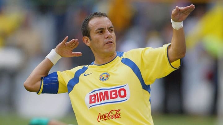Cuauhtémoc Blanco jugó en América, Necaxa, Veracruz, Santos, Irapuato, Dorados, Lobos y Puebla en el fútbol mexicano