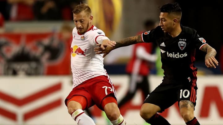 Daniel Royer, Luciano Acosta