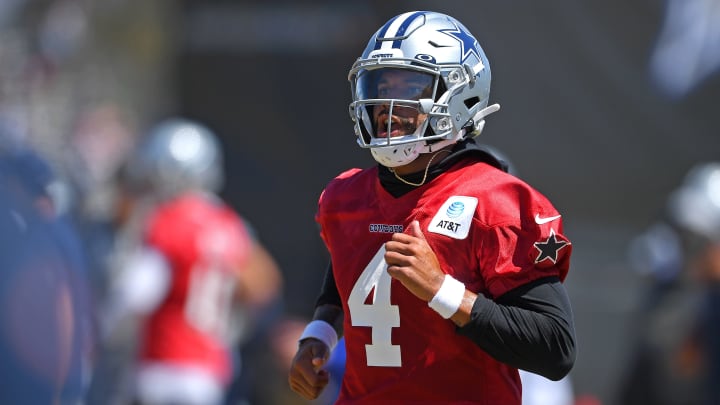 Prescott regresa con los Cowboys luego de una grave lesión de tobillo