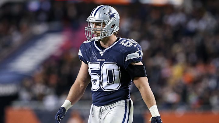 Dallas Cowboys linebacker Sean Lee vs the Chicago Bears Dallas Cowboys linebacker Sean Lee vs the Chicago Bears