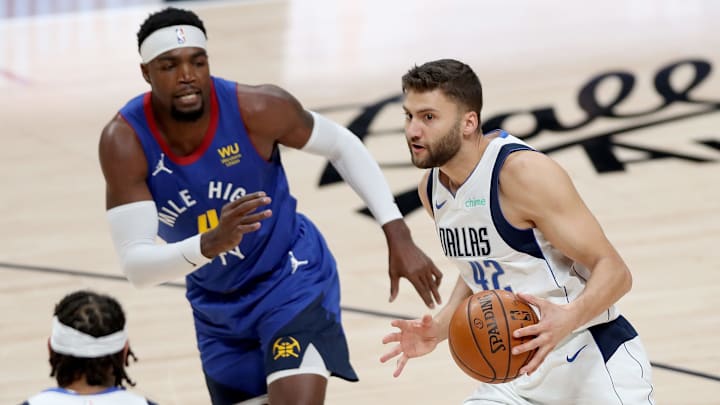 Maxi Kleber es uno de los atletas de los Mavericks que están contagiados con COVID-19
