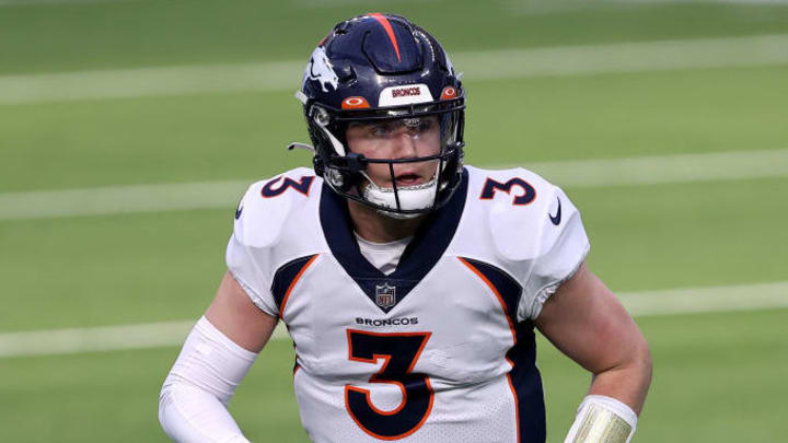 El pobre rendimiento de Lock hace pensar a los Broncos en un posible reemplazo para la posición 