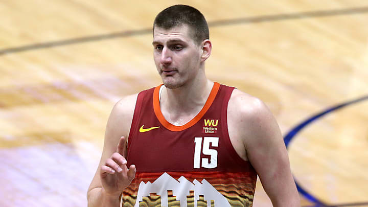 Jokic está demostrando ser el centro más completo de la NBA