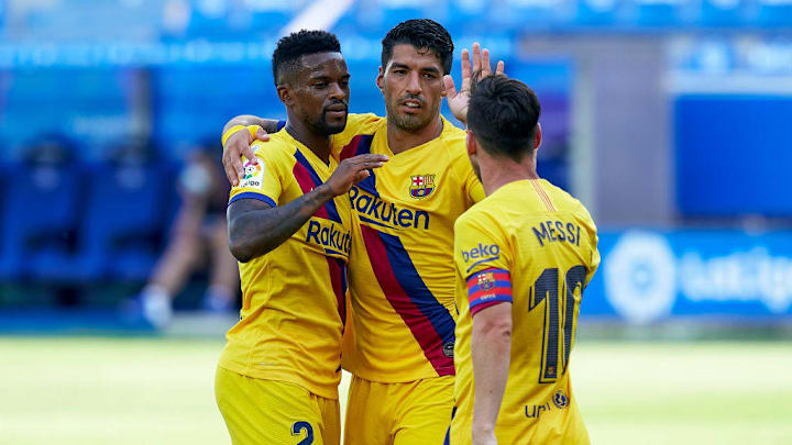 Deportivo Alaves v FC Barcelona  - La Liga