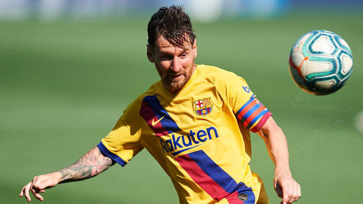 Deportivo Alaves v FC Barcelona  - La Liga