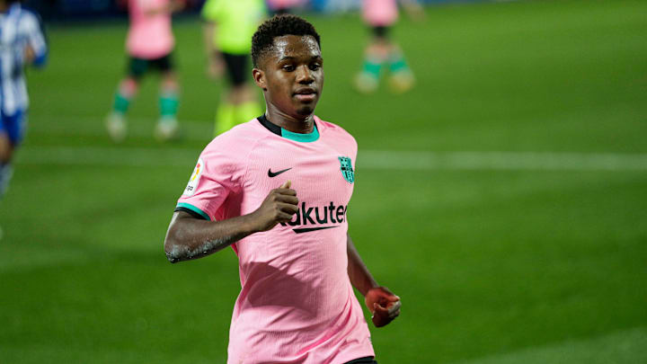Ansu Fati (Barcelona) layak masuk dalam daftar pemain terbaik La Liga 2020 Ansu Fati (Barcelona) layak masuk dalam daftar pemain terbaik La Liga 2020