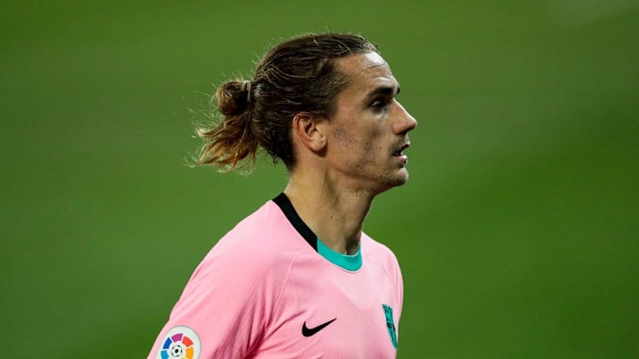 Griezmann recuperó la titularidad y marcó ante el Alavés