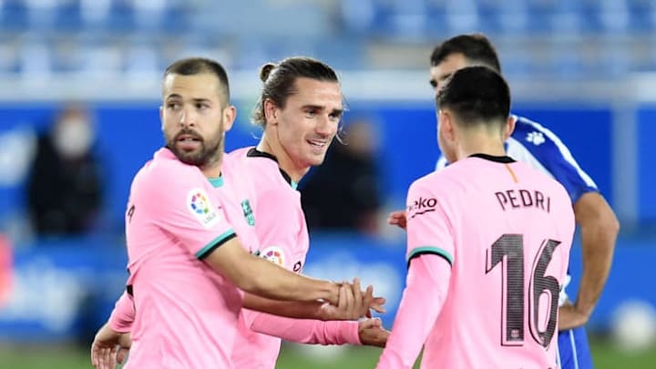 Deportivo Alavés v FC Barcelona - La Liga Santander