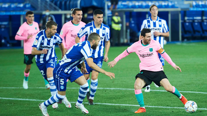 Barcelona e Alavés se enfrentam pela LaLiga. Barcelona e Alavés se enfrentam pela LaLiga.