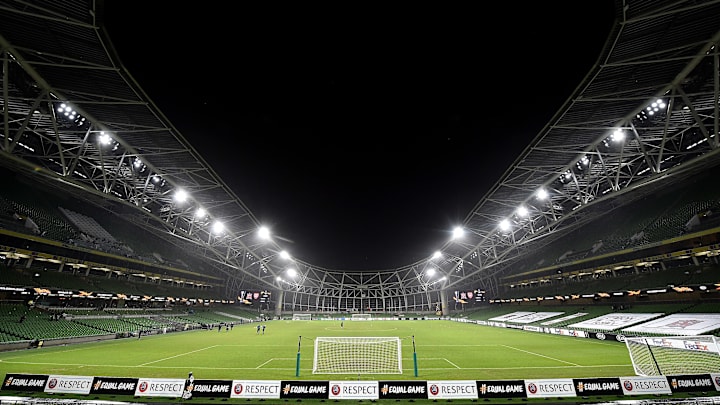 Dundalk FC v Arsenal FC: Group B - UEFA Europa League