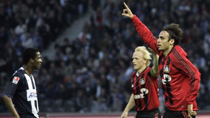 Berbatov ist mit 92 Treffern in 202 Partien Leverkusens drittbester Torschütze ever