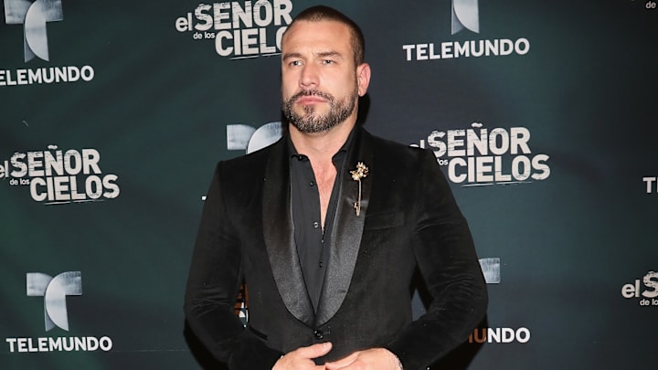 Rafael Amaya también se disculpó con sus seguidores Rafael Amaya también se disculpó con sus seguidores