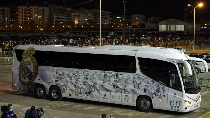 Ilustrasi bus Real Madrid