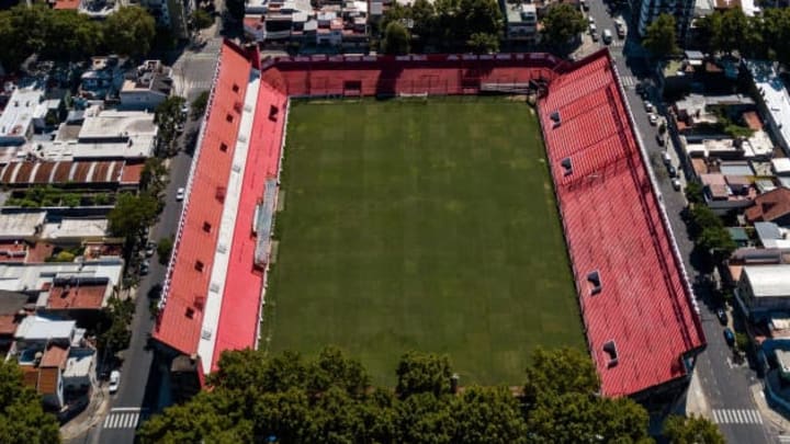 Argentinos Juniors y Napoli comparten nombre de estadio