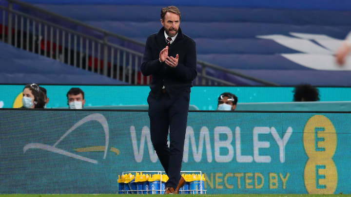 Gareth Southgate setzt auf zwei BVB-Youngster Gareth Southgate setzt auf zwei BVB-Youngster