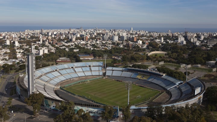 Estádio Centenário está passando por reformas para receber as finais da Copa Sul-Americana e Conmebol Libertadores Estádio Centenário está passando por reformas para receber as finais da Copa Sul-Americana e Conmebol Libertadores